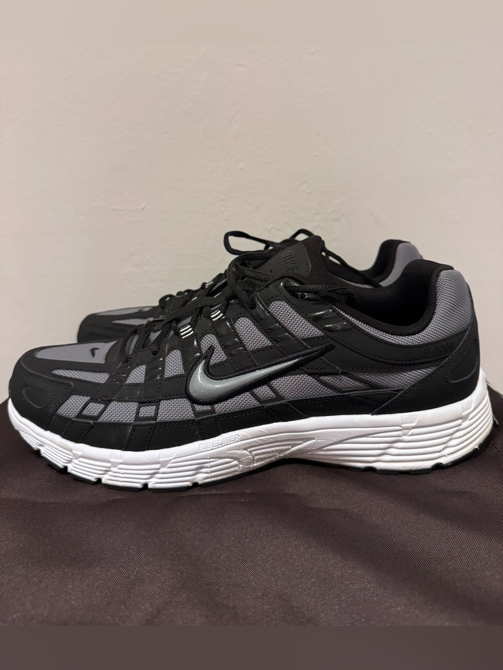 Men Nike P-6000